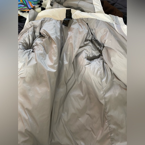 Woman’s North Face Jacket ( Size M)  Blue And White - Picture 3 of 6